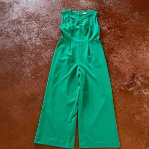 Calvin Klein Elegant Green Jumpsuit ☘️